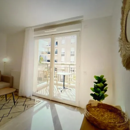 Appartement Bright One Bedroom Rteiwb