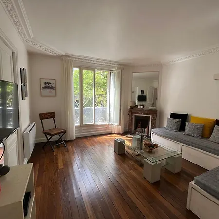 Appartement Bright One Bedroom Rteiwb Parijs